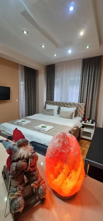 Design Apartment Business Lux 4 Star "Rio" Completely Business Lux Place In The City Center & Free Included Industry Optical Wifi & Netflix & Keyless Code Entry & Full Smart App & Kitchen & Washing Machine & Wide Terrace & Secure 2 Parking Place Чуприя Екстер'єр фото
