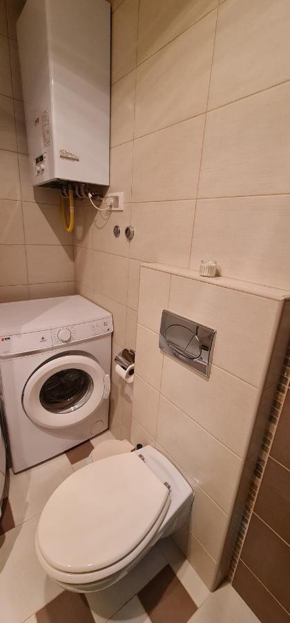 Design Apartment Business Lux 4 Star "Rio" Completely Business Lux Place In The City Center & Free Included Industry Optical Wifi & Netflix & Keyless Code Entry & Full Smart App & Kitchen & Washing Machine & Wide Terrace & Secure 2 Parking Place Чуприя Екстер'єр фото