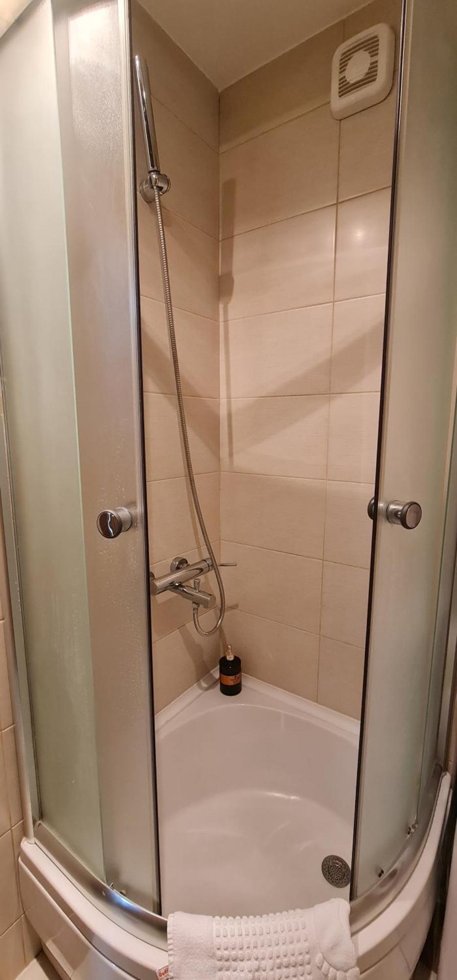 Design Apartment Business Lux 4 Star "Rio" Completely Business Lux Place In The City Center & Free Included Industry Optical Wifi & Netflix & Keyless Code Entry & Full Smart App & Kitchen & Washing Machine & Wide Terrace & Secure 2 Parking Place Чуприя Екстер'єр фото