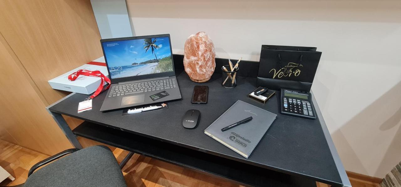 Design Apartment Business Lux 4 Star "Rio" Completely Business Lux Place In The City Center & Free Included Industry Optical Wifi & Netflix & Keyless Code Entry & Full Smart App & Kitchen & Washing Machine & Wide Terrace & Secure 2 Parking Place Чуприя Екстер'єр фото