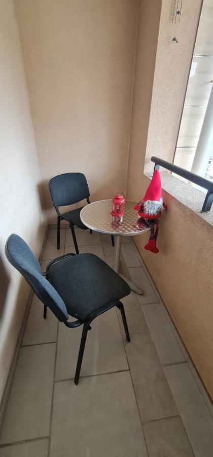 Design Apartment Business Lux 4 Star "Rio" Completely Business Lux Place In The City Center & Free Included Industry Optical Wifi & Netflix & Keyless Code Entry & Full Smart App & Kitchen & Washing Machine & Wide Terrace & Secure 2 Parking Place Чуприя Екстер'єр фото